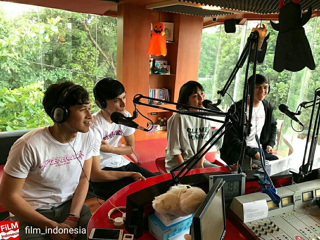 Live Interview film My Generation di Swaragama FM Yogyakarta!
.
#yuknontonsatusekolah #Mygenerationfilm #ekspresimillennial