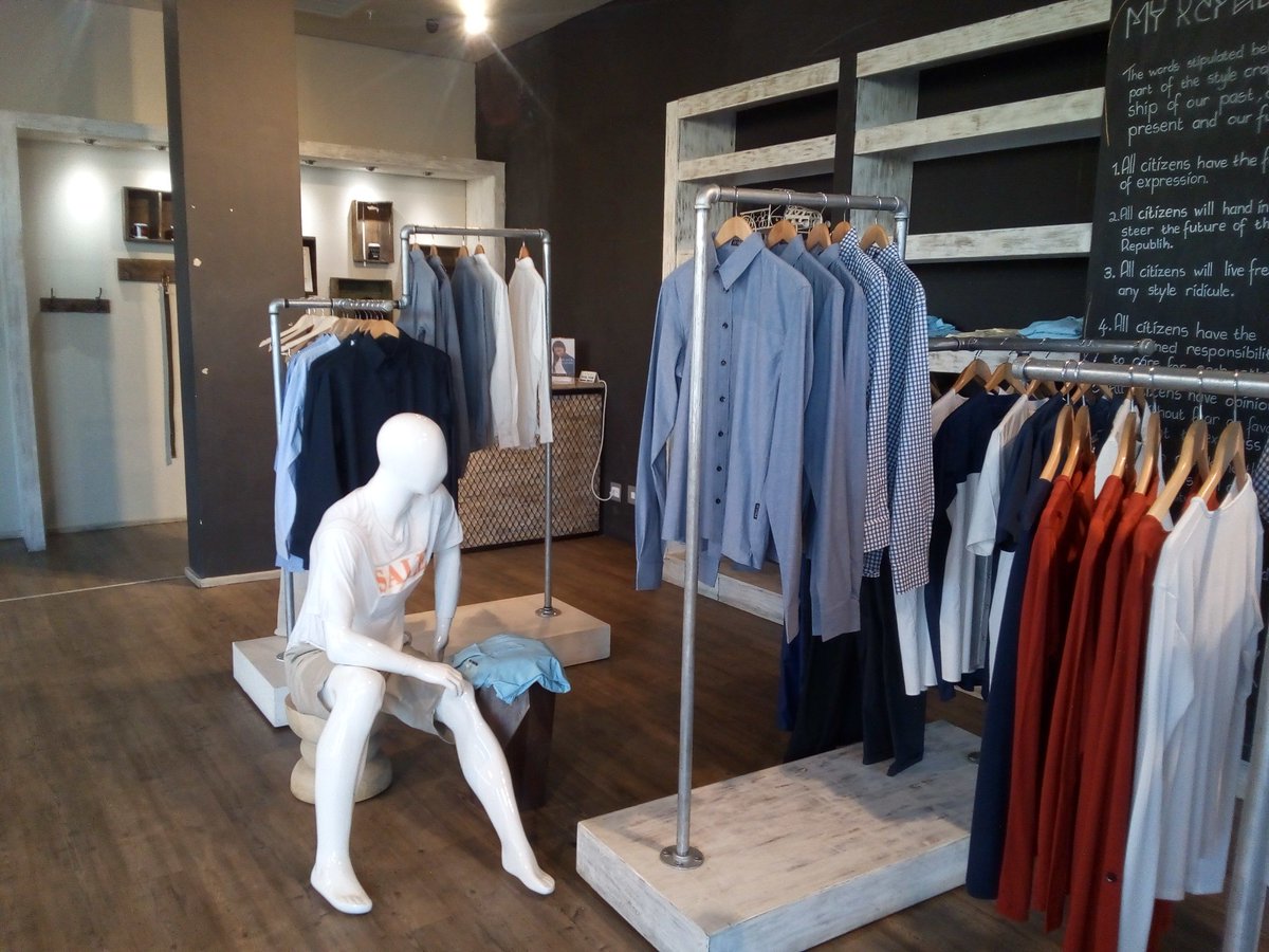 Want to make your Saturday great? Start it off by shopping the My Republik Sale, on until 12 Nov 2017! ☀️👔🛍️