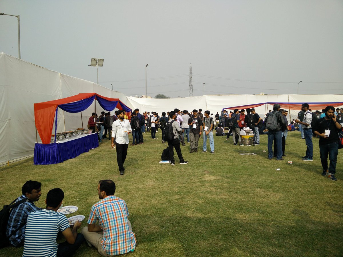 SayaniBh's tweet image. Because food is important #pyconindia #pyconindia2017 @pyconindia