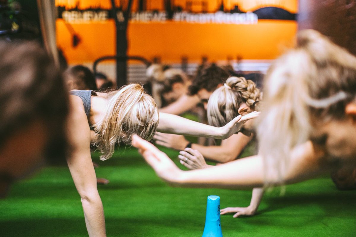 ReachFitnessGym's tweet photo. Making London Sweat Since 2011 🙌 We Are 6 Years Young Today! Epic Scenes At HQ For #Reach6 Workout! Now Let’s Party 🎈🍾💪 https://t.co/TSxXwXo4T1
