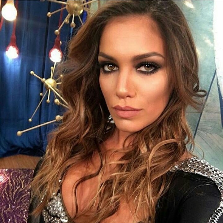 tinellisfav's tweet photo. @rocioroblesOK @ShowMatch #Bailando2017 #CUARTETODEA3 https://t.co/1la41RNdTy