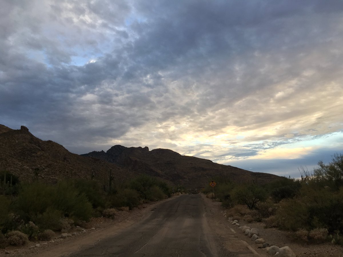 ghutchis's tweet photo. Went for a run this morning in Tuscon for #Scialog - some great science on energy storage #rescorp https://t.co/1XgF6nE9vk