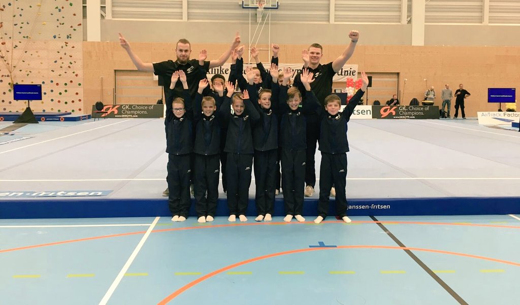 100% score. Beide RKDOS teams kwalificeren zich voor de NK finale, over 2 weken in Amsterdam! Morgen komen de andere 3 RKDOS teams in actie.