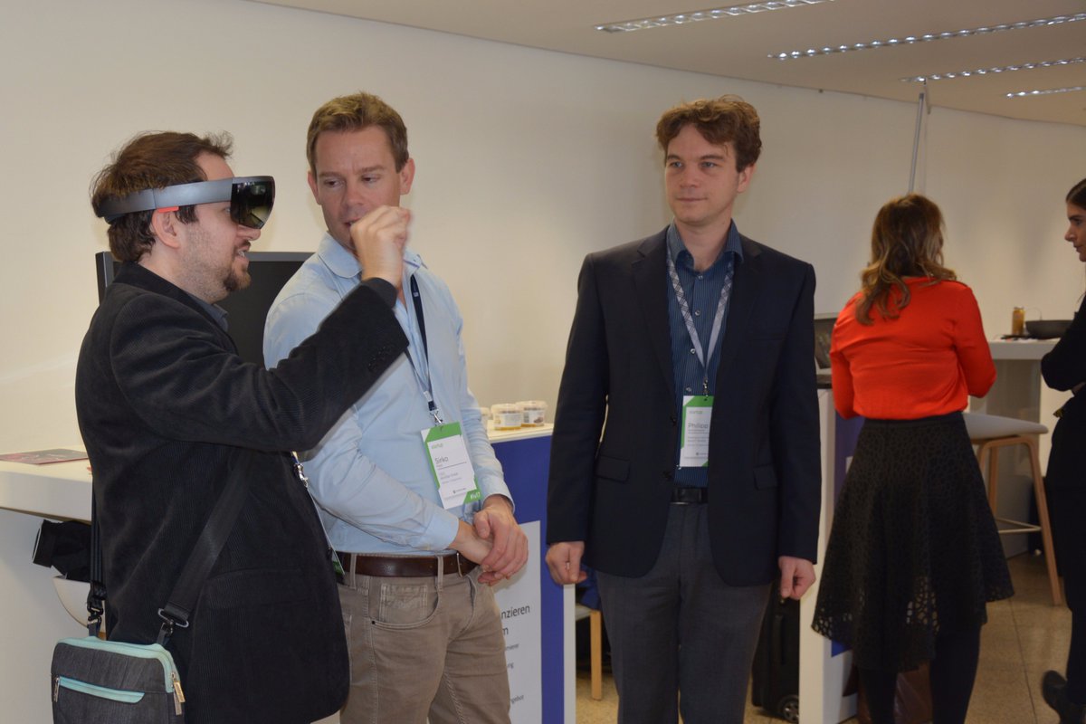 innolutionevent's tweet photo. #innolutionvalley 2017 - #Eindrücke von #Tag 2. #iv17 #networking #talk #keynote #expo
https://t.co/CtqutTiolN https://t.co/tZZ55MuFiZ