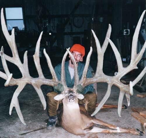 iowatrophybucks's tweet photo. We are hearing reports of this giant down in Plymouth County😂😂😂😂#shareyourtrophy #deerhunting #hunting #iowa #whit… https://t.co/CsLSLOayuZ https://t.co/fo7Fx0LABB