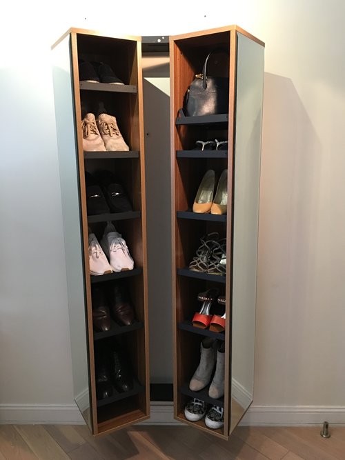An elegant shoe #cabinet that can store up to 14 pairs of #shoes. Excellent functionality as it doubles for a full length #mirror.