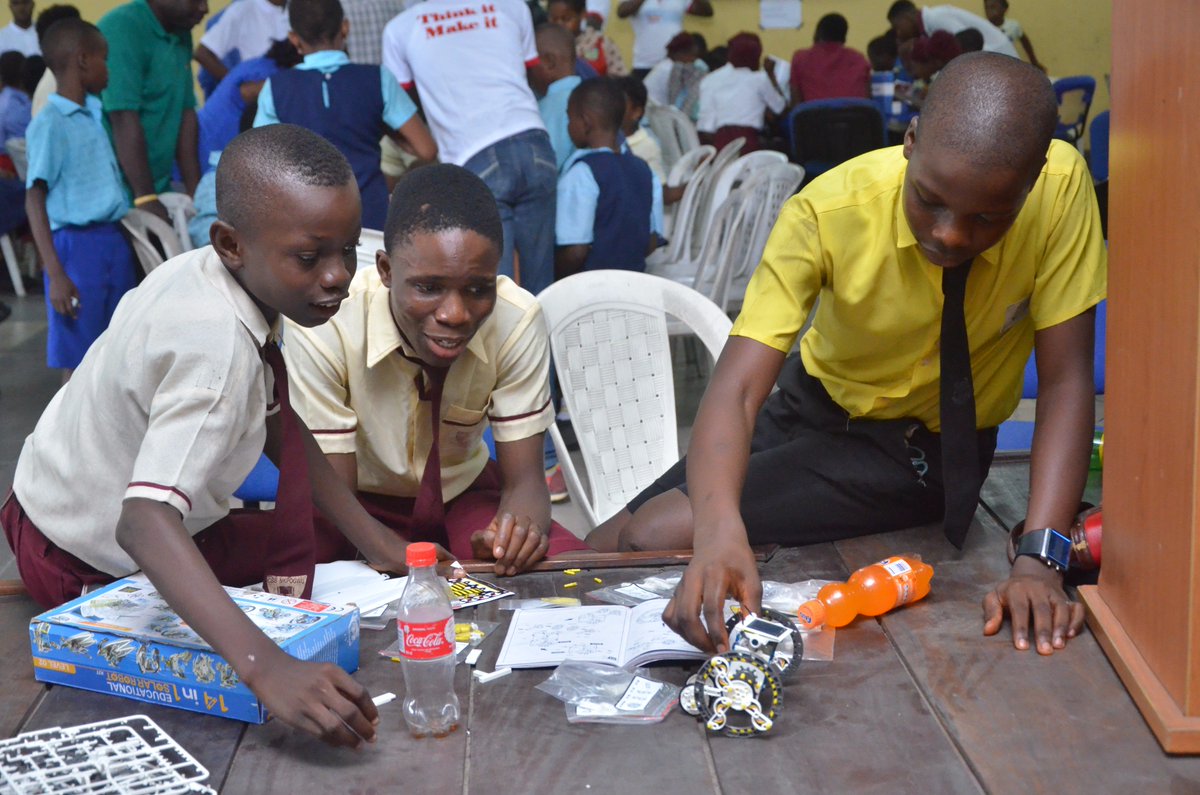 mindafricaorg's tweet photo. Student participants at the Maker Workshop Session of @MindAfrica School Maker Faire 2017 #Makers #MakerEd #MindAfricaSMF2017 #MakerCorps https://t.co/cO0mf6seEj