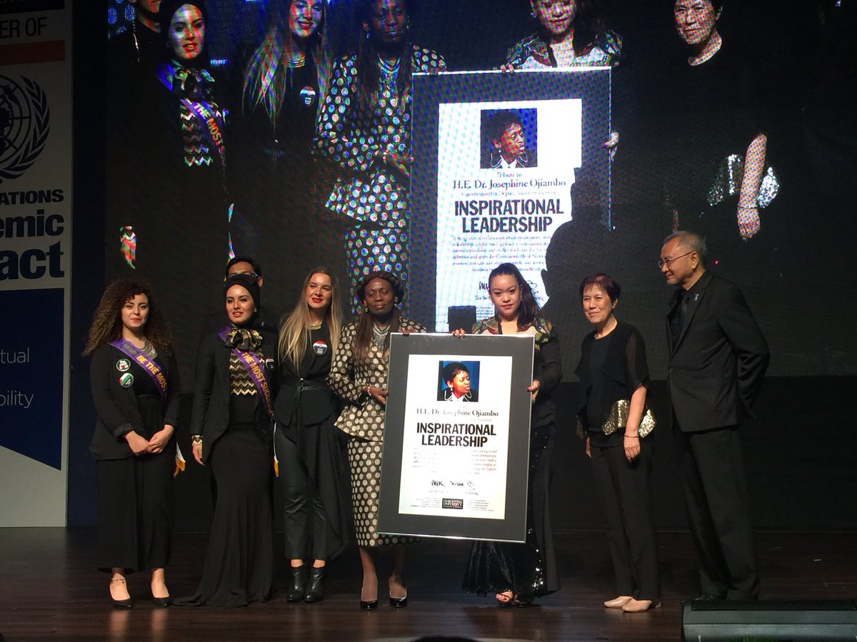 Limkokwing_MY's tweet photo. Tonight, we also recognise HE Dr. Josephine Ojiambo’s unparalleled #dedication to her work as the DSG of the #Commonwealth. #CYS2017 https://t.co/5OOLCNDHyt