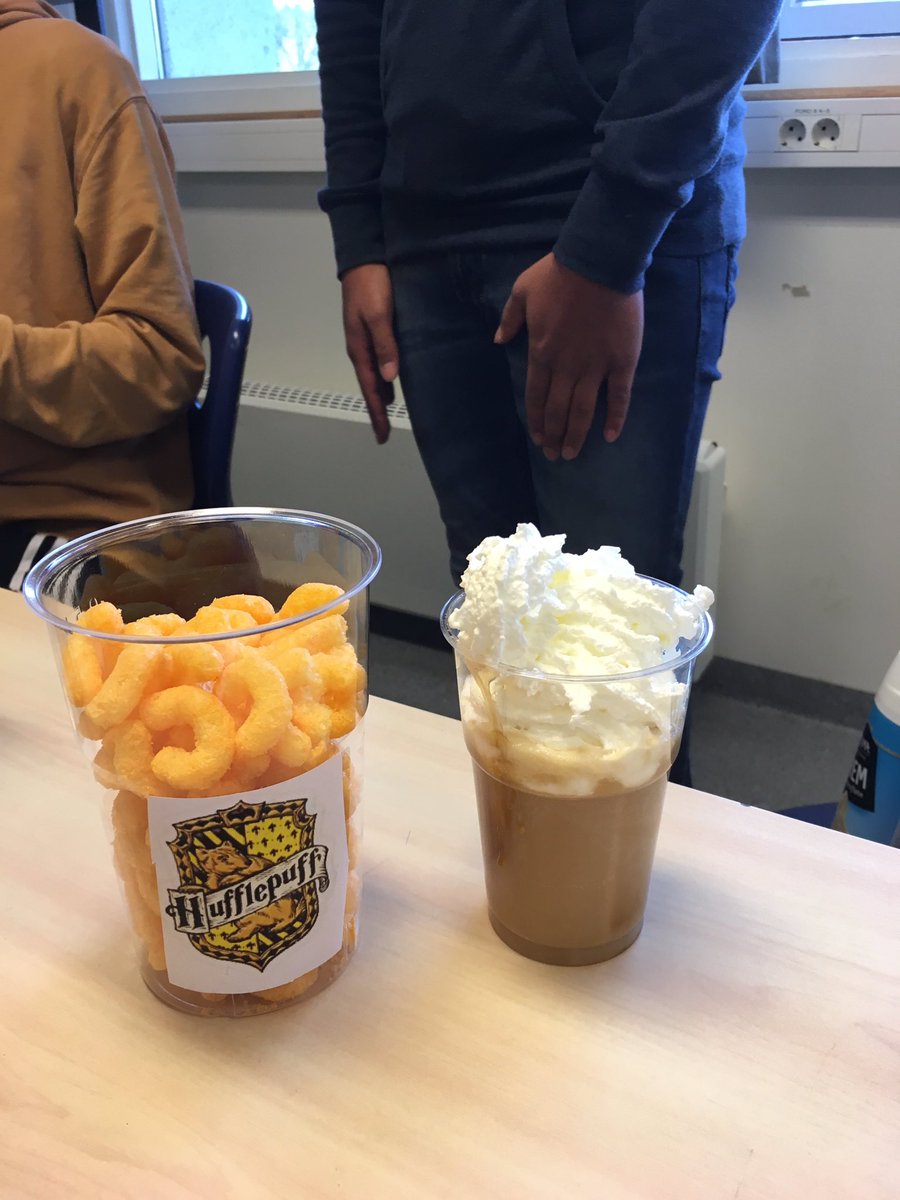 yneilson1's tweet photo. #textfestais butter beer and huddle puffs! https://t.co/KCNotn3xyA