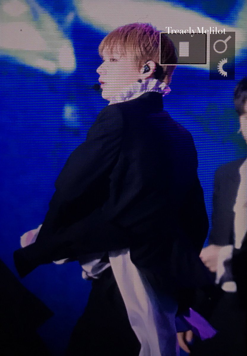 TreaclyMelilot's tweet photo. 171104 수원 ska페스티벌 
⏳

#켄타 #KENTA #타카다켄타 #ケンタ #JBJ https://t.co/CvnSuiDxaV