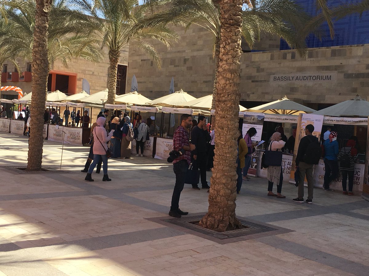 DES_AUC's tweet photo. Don’t miss the #graduate_studies open house, we are here until 3pm #GSE #AUC #Educational_Leadership #International_Comparative_education https://t.co/hL69qZK3gn