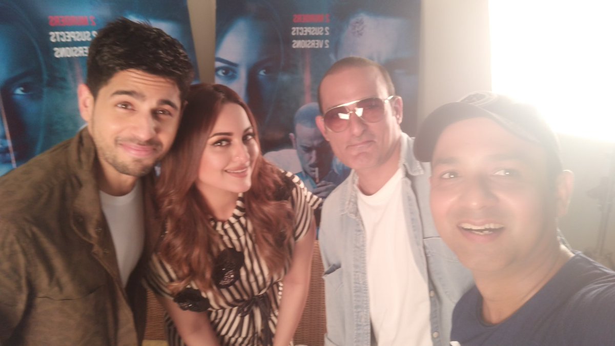 iFaridoon's tweet photo. Selfie time with Akshaye Khanna @sonakshisinha n @S1dharthM after a FUN conversation n v (almost ensured) #SayNoToSpoilers ;) #TalkingFilms https://t.co/U59ANt47Q1