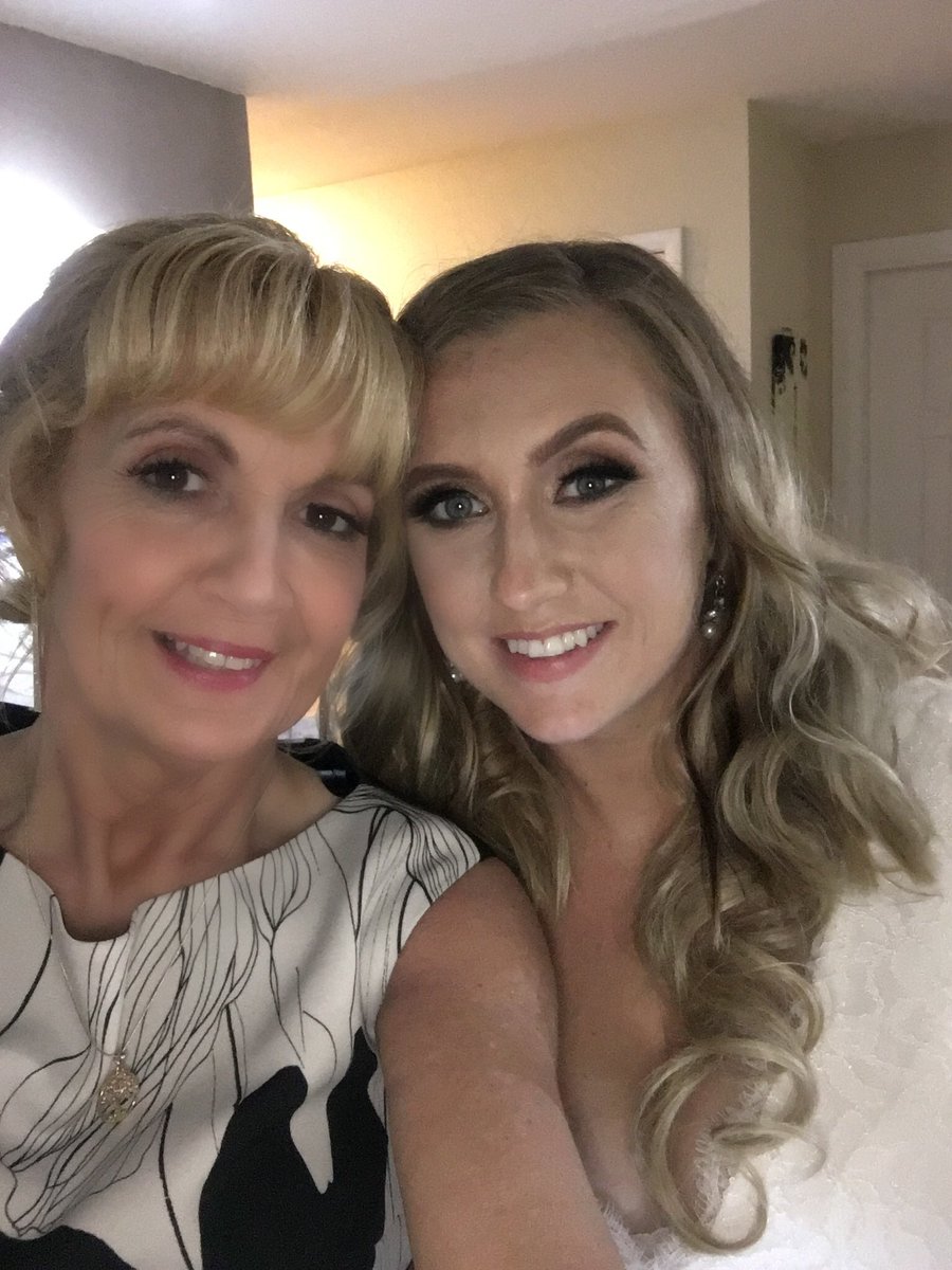 Jess2902Mar's tweet photo. Awesome day #love you tink   #weddingday #family https://t.co/r8ZZi9toVp
