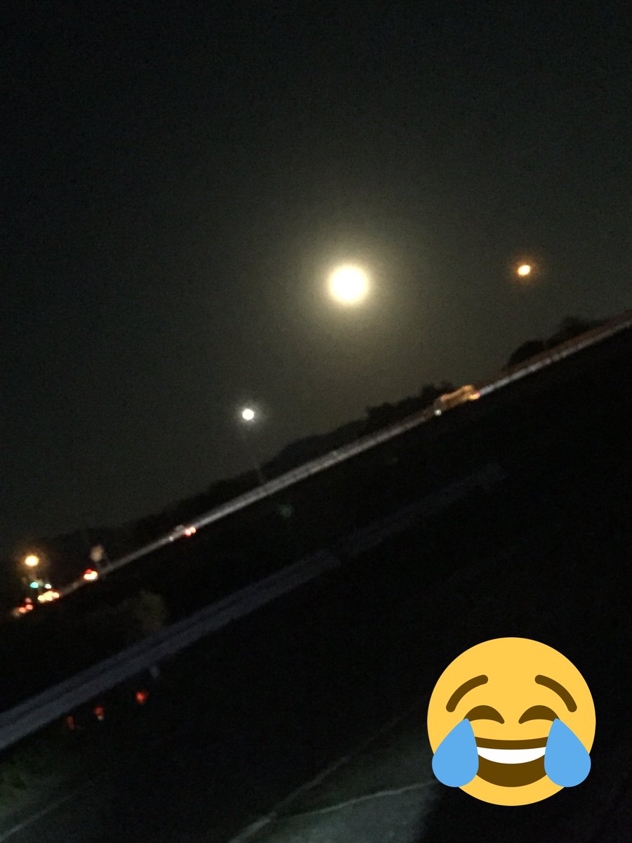 人の顔に見える