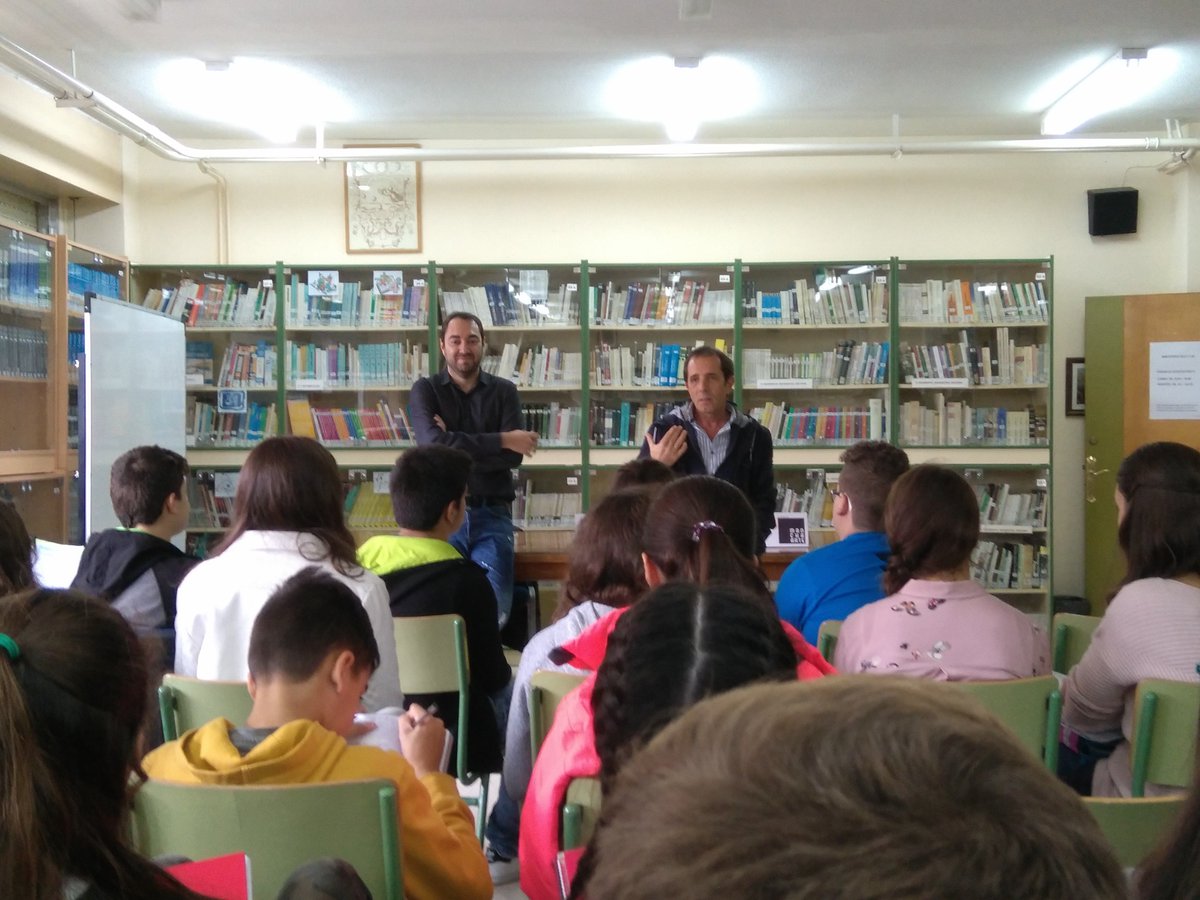 2ª Feria de la Ciencia, Arte y Cultura, por ManchaArte, encuentro de alumnos 2º de ESO con Fernando López.  bit.ly/2zx1n3t