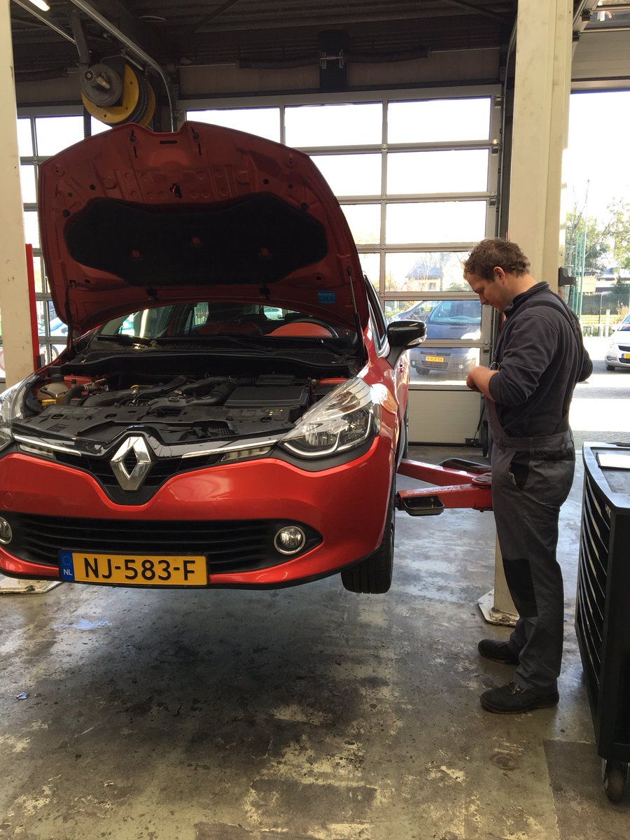 Wijnandsauto's tweet photo. Lekker druk op de #wintertestdag! https://t.co/gLGMy8VJ3d
