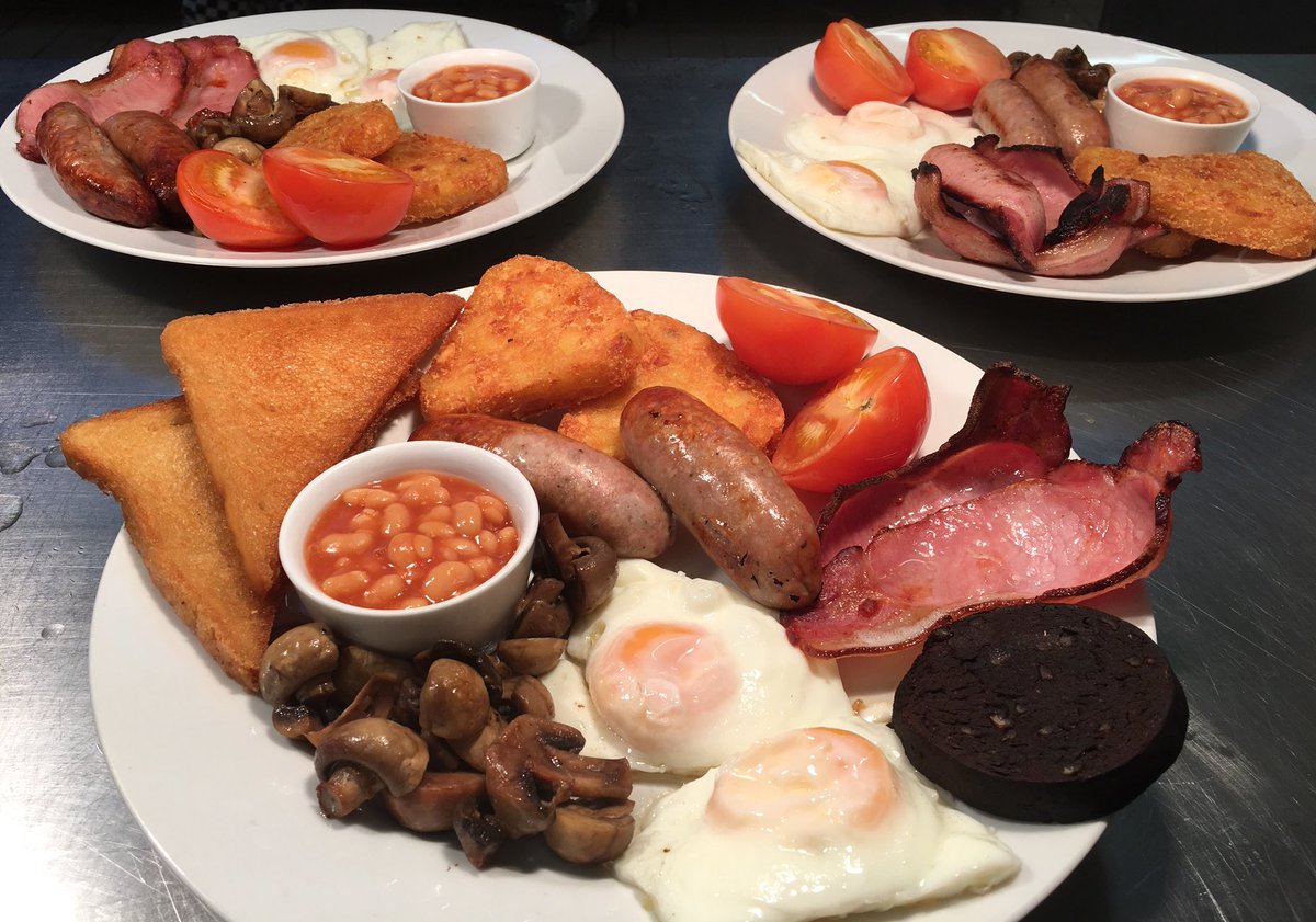 farmerskichen's tweet photo. 3 Farmers breakfasts to go? Yes please #NationalFryUpDay @NationalFUDay https://t.co/0f2WKl4bV2