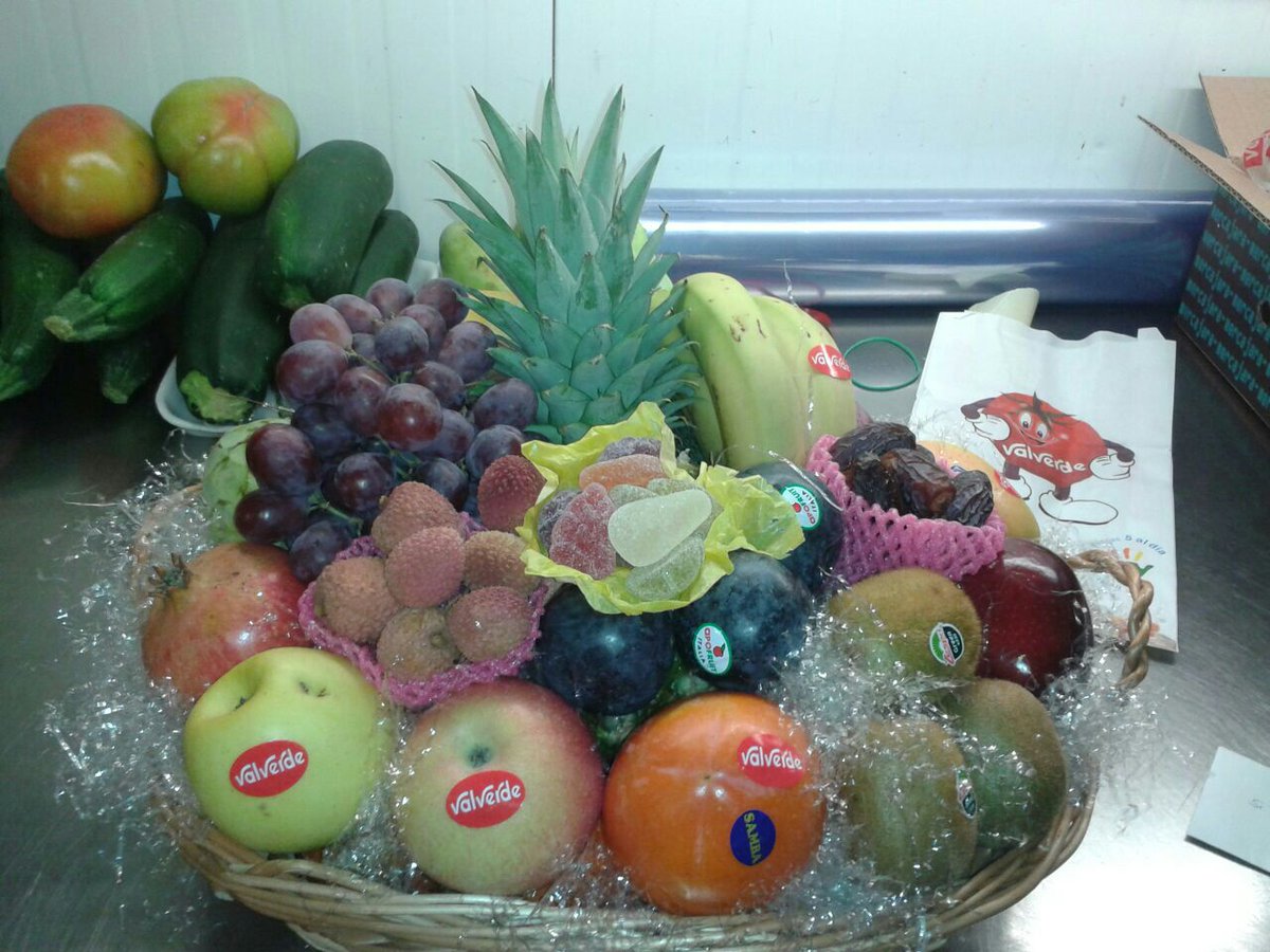 ¡Cómo están nuestras cestas de regalo! #RegalaSabor #FrutasValverde