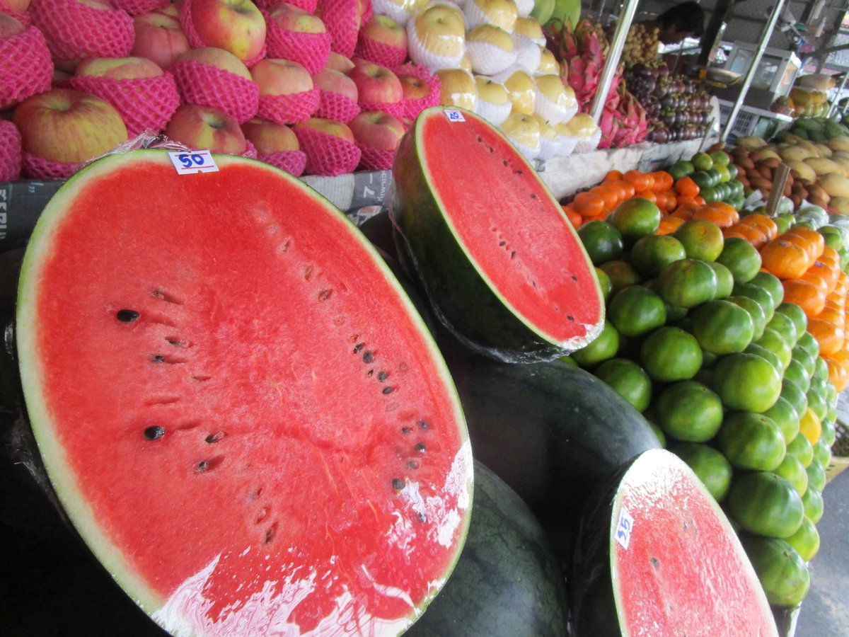 Thai_Food_Chef's tweet photo. land of abundance. join a market tour today
#cookingclass #freshmarket #Phuket #Thailand #thaifood #PhuketThaiCookingAcademy https://t.co/qz3MEYz83l