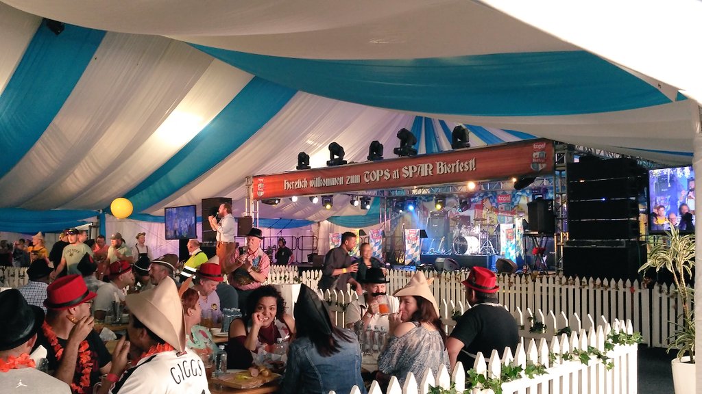 Merentia's tweet photo. Lots of beer-loving peeps here .. At #Bierfest @SABierfest @weekendargus #merentiasadventures on location in #capetown  #capetownfun https://t.co/Qz3h61hoj5