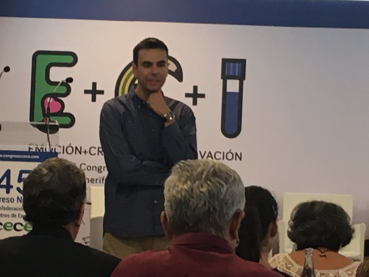malenimgarrosa's tweet photo. #Innovación trabajar con otros, generar ideas, crear realidades, procesos de comunicación #45congresoCECE @GRUPOEDEBE https://t.co/ejZaW3iGgJ