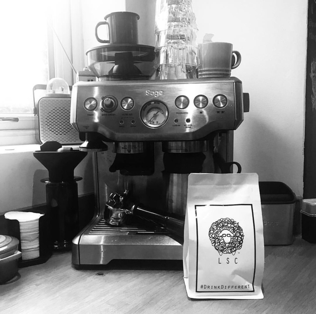 SheepCoffee's tweet image. Who’s planning that present list early? Our 250g LSC bags go down a treat for the coffee lovers of the world! ⛄️🎄🤫 #secretsafe #stockingfillers #regram #retweet #drinkdifferent