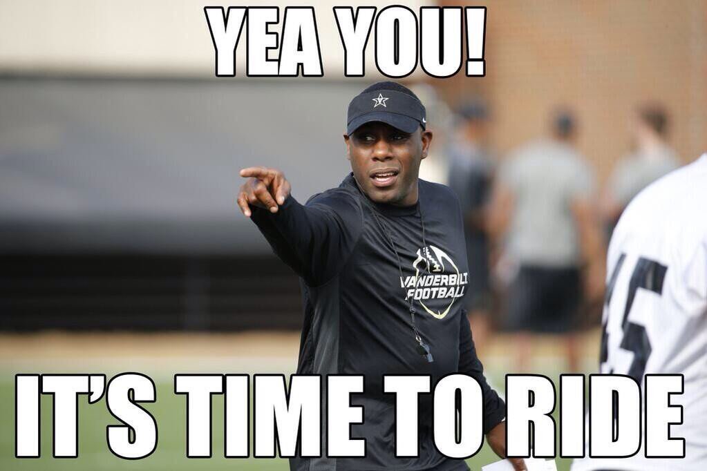Trufco's tweet photo. #AnchorDown #ItsGameDay #BusinessAppointment #DudleyField11AM #OurHouse #BeatWKU ..... https://t.co/EkbrfqXedT