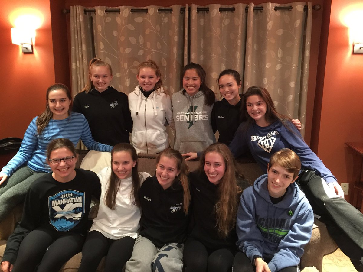 MountXC's tweet photo. Thunder cross country ready to roll at All Catholics on Sunday! https://t.co/63r12I6lHv