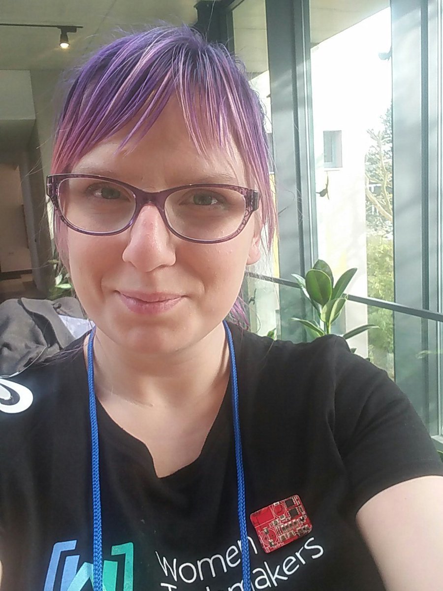 Lunch on #devfestcz? Ladies, come to meet other #wtm #womentechmakers in our lounge and network ;)