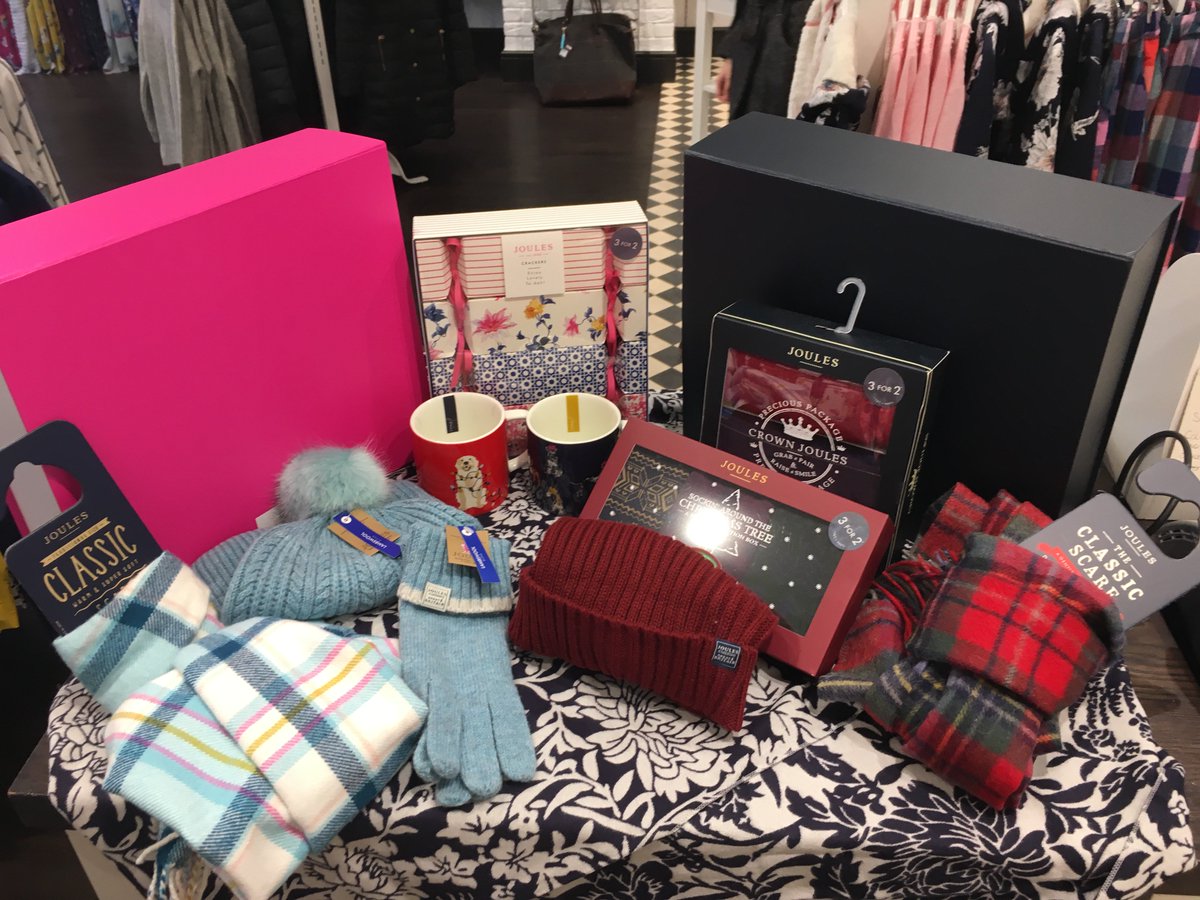Don't like wrapping? We'll do the job for you with our gift boxes free when you spend over £50 or £4.95 on its own 😀 #christmasgifts #joules