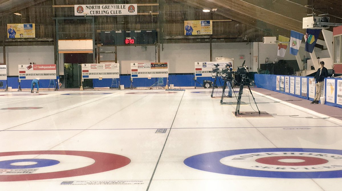 TeamInglis's tweet photo. We are the @cogeco televised game this morning! Game time is 9am vs. @danielscurling. Winner to the @OVCAFallClassic playoffs. https://t.co/OqTxVbPyWI