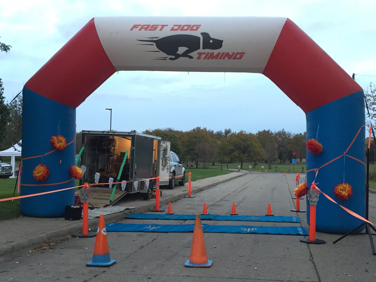 EastsideRacing's tweet photo. Ready, set...#runofthedead https://t.co/eF6FXnBCiH