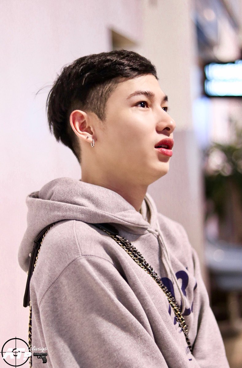 AlwaysATp's tweet photo. กัวใจ 👽
@AtthaphanP
#กันอรรถพันธ์น่ารักกว่าที่คิด
#ออฟกัน
#เบบี๋
#AlwaysATp https://t.co/7MGB0oMdzH