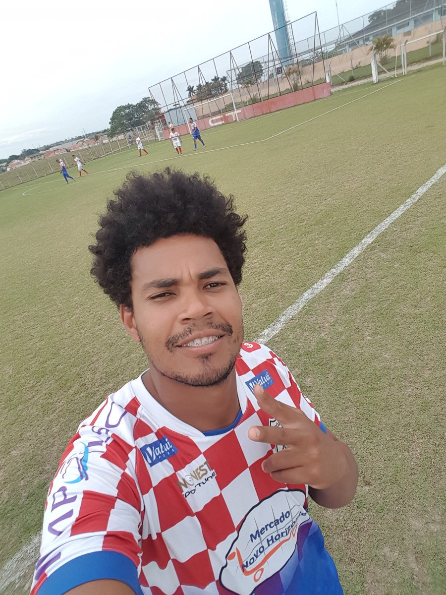 I'm at Campo Do Eugênio De Melo F.C. swarmapp.com/c/4oN9yeqSeiC