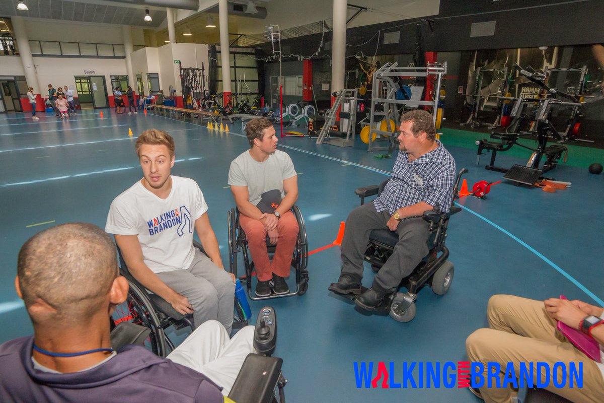 WalkingBrandon's tweet photo. The @WalkingBrandon had yet another successful workshop this morning with the Chris Burger @playersfundsa at @Sportscience_sa in Cape Town. https://t.co/wuGs4SyEjr