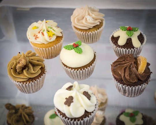 Sues cupcake menu <a href="/MidasLeisure/">Midas Leisure</a> craft fair Maidstone Hilton Hotel tomorrow;
Choc &amp; Baileys
Xmas Fruit &amp; Rum
Gingerbread
Triple Choc
Vanilla