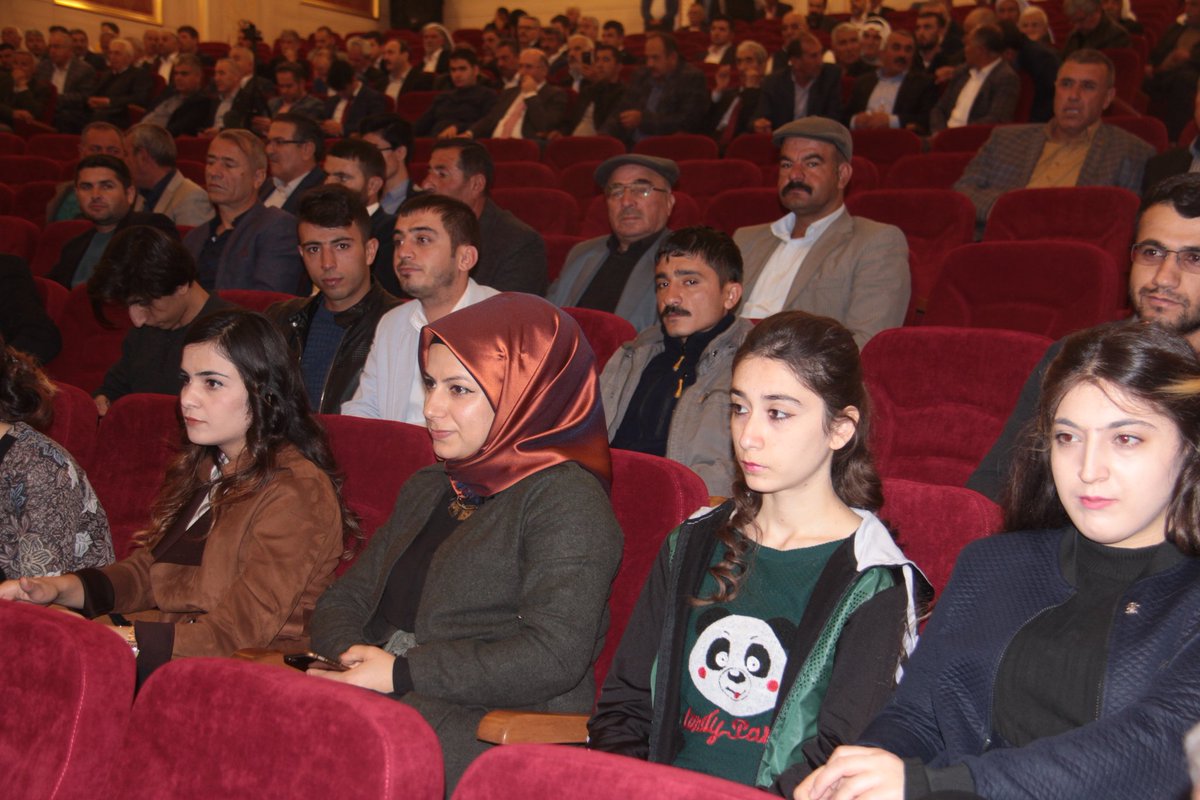 Ak Parti Mazıdağı İlçe Teşkilatı ve Ak Parti Gençlik Kolları olarak Mardinde düzenlenen Genişletilmiş İl Danışma Toplantısına katıldık.