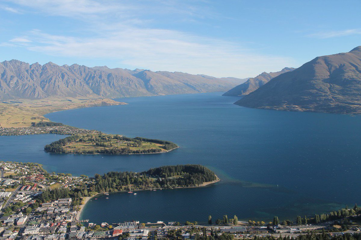 grabbinglife's tweet photo. Our fav pics from prev trips! Looking down on the amazing town of #Queenstown #NewZealand.  #travelphotography #travelpics https://t.co/MgxLFAZUSi