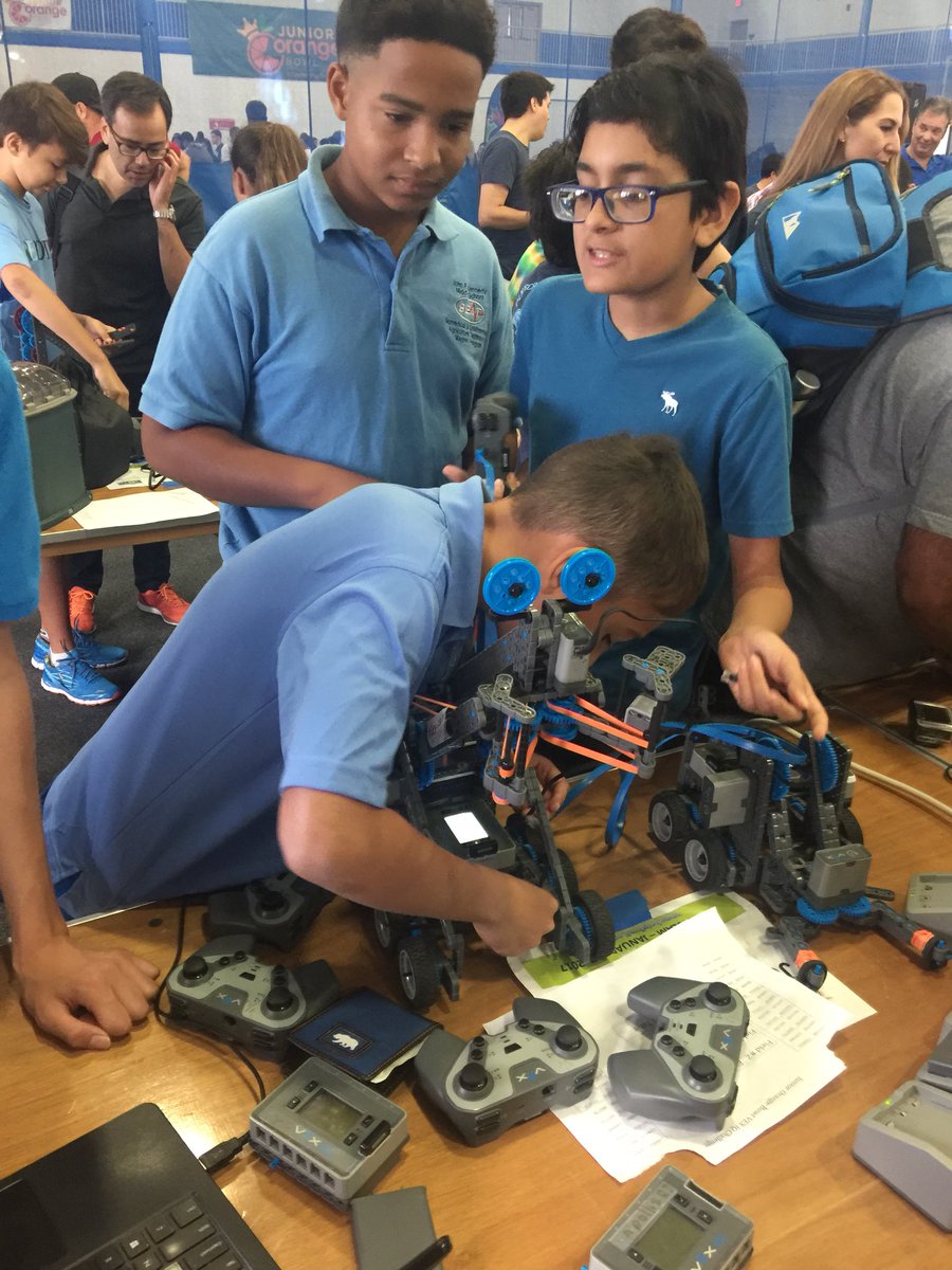 LibniSimons's tweet photo. @MDCPSSTEAM @MDCPS @JFK_Middle Phew close call!!  These kids are fantastic!!!! #makingitwork #trueteam #itsalive https://t.co/KNXxxPlctD