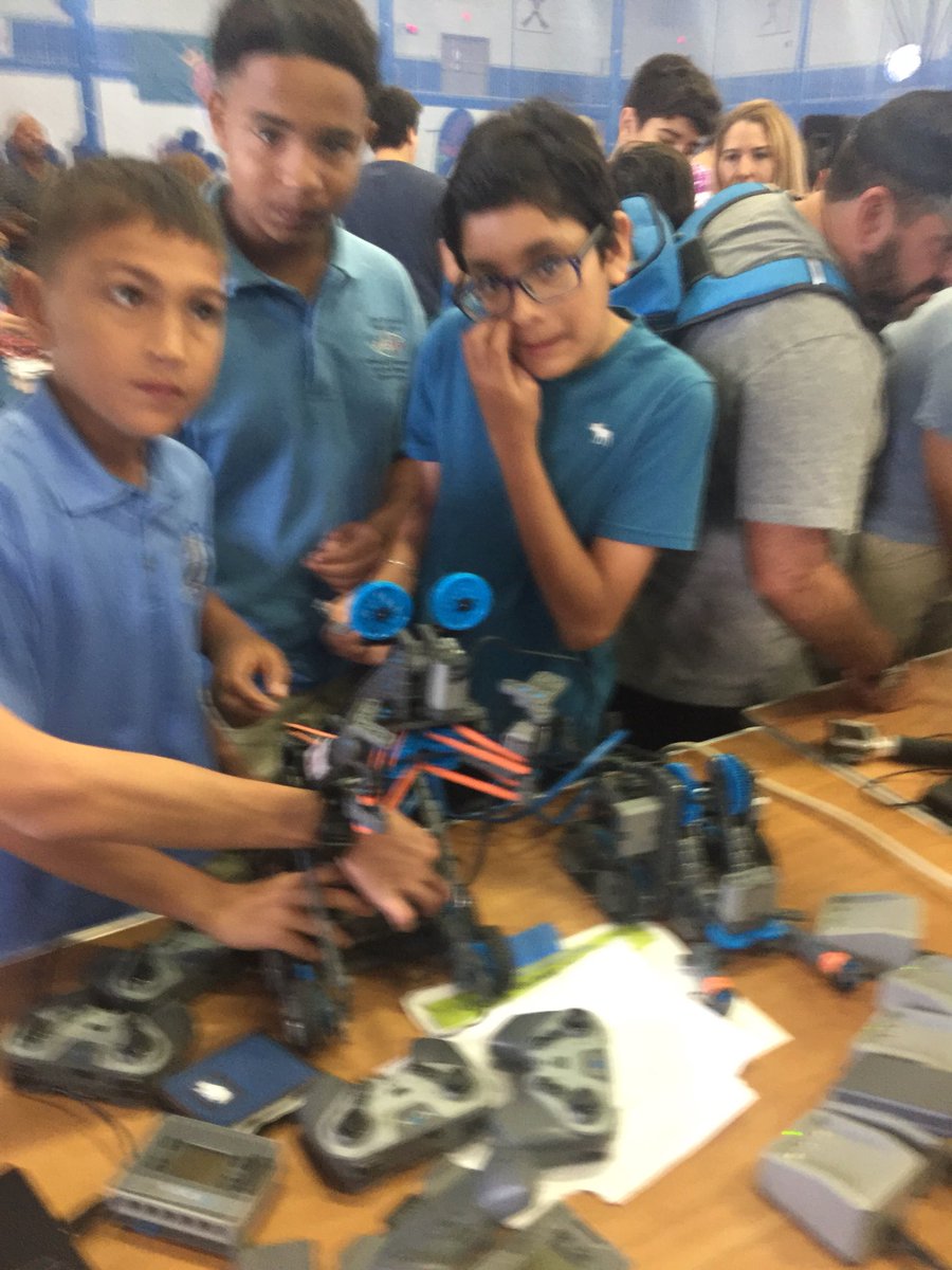 LibniSimons's tweet photo. @MDCPSSTEAM @MDCPS @JFK_Middle Phew close call!!  These kids are fantastic!!!! #makingitwork #trueteam #itsalive https://t.co/KNXxxPlctD