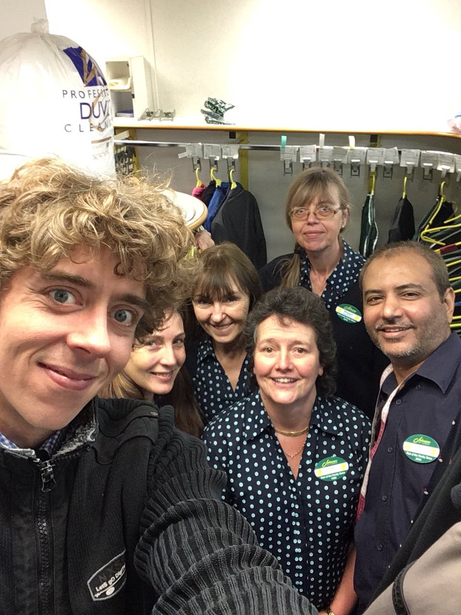 NickoRobo46's tweet photo. Visited the team in 6112 Harpenden. What a team smashing the figures last week and so organised!! @BNatzyl @Kezzad7 @gjwry @MOJODryCleaners https://t.co/u1eBYJrXq5