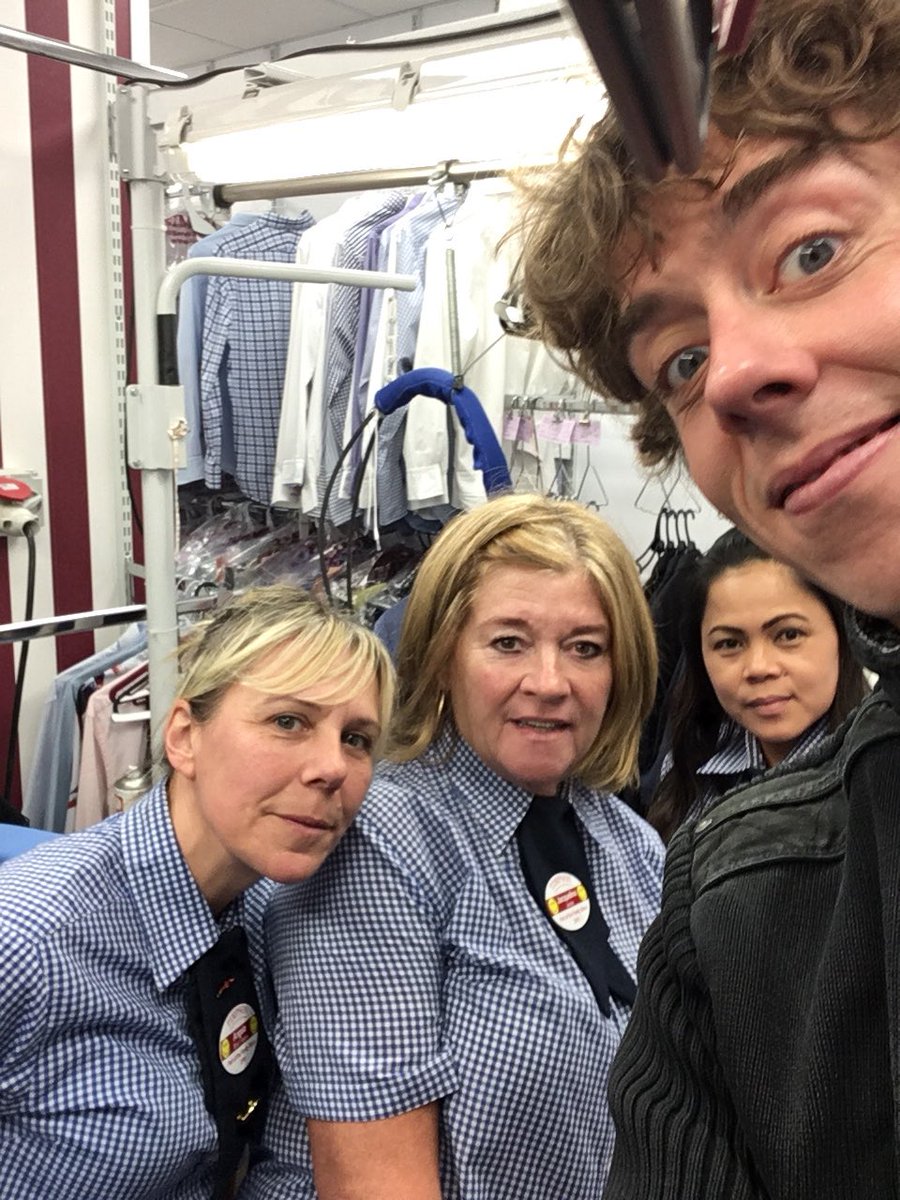 NickoRobo46's tweet photo. Visited the team in 1579 St Albans and met Angela for the first time! @BNatzyl @Kezzad7 @gjwry @MOJODryCleaners @JamesTCobbler https://t.co/vslnlr4bwg