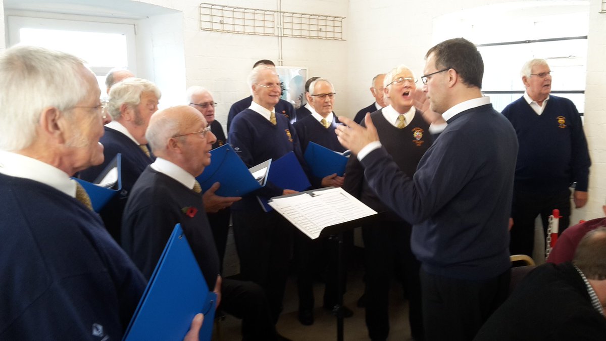 queensmillcas's tweet photo. #Castleford Male Voice Choir providing this afternoon's entertainment at @CasBeerFest #cbf17 https://t.co/DSX0qMZItC