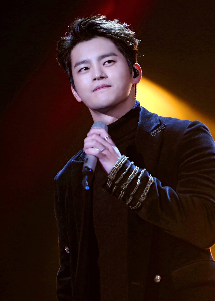 shirin_sg's tweet photo. 20151104 한중가요제~💕💕
#서인국 #ソイングク #SeoInGuk #徐仁國  #함께 걸어#세상 젤 소중한 사람 https://t.co/QTpCEik9CB