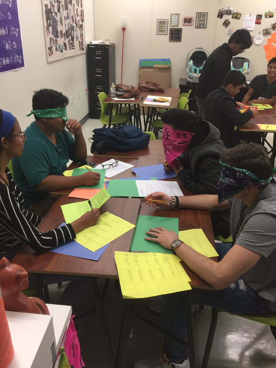 MsSC_LHS's tweet photo. Practicing the importance of play through a child's eyes in #LHShumandevelopment https://t.co/4yDuMrg7uv