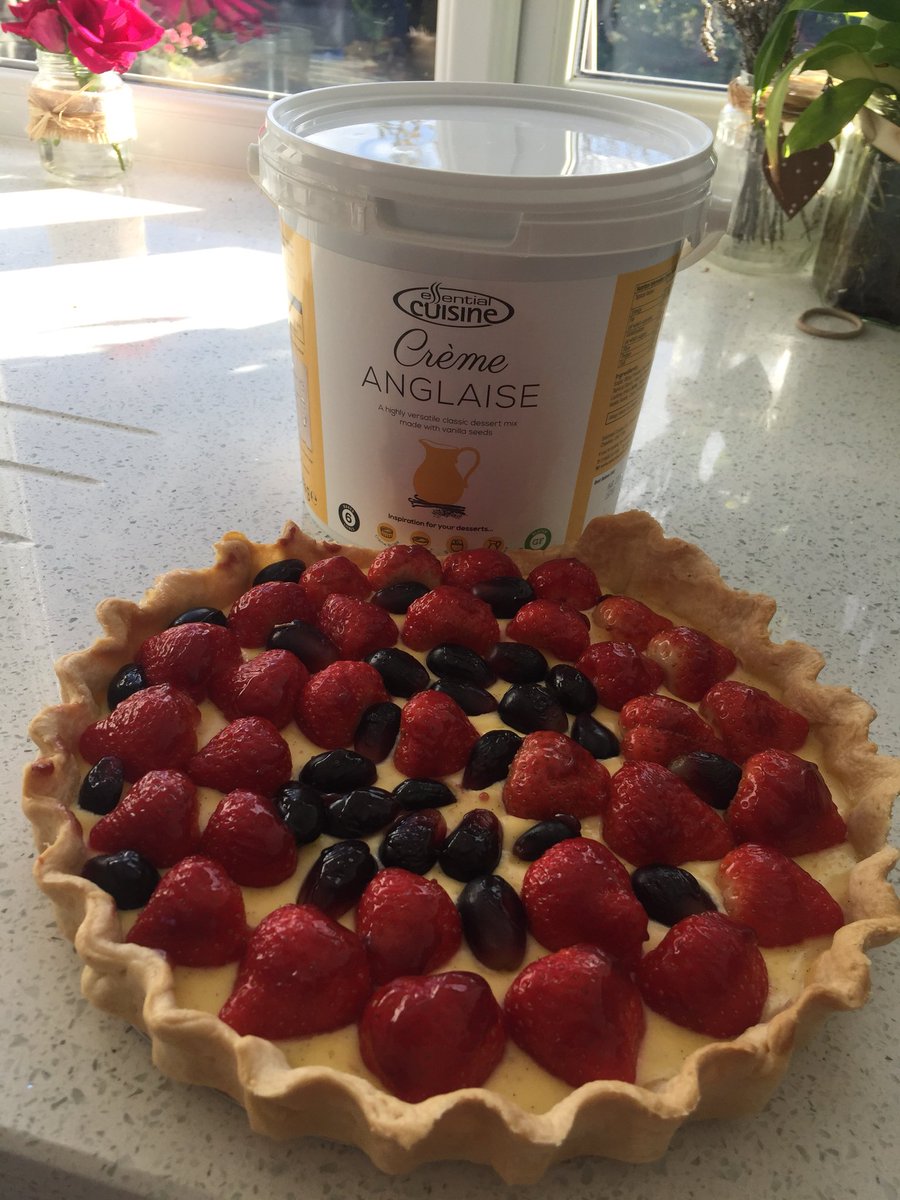 essentialjulie's tweet photo. Just love #essentialcuisine #creme anglaise yum https://t.co/5TPQlpiS0n