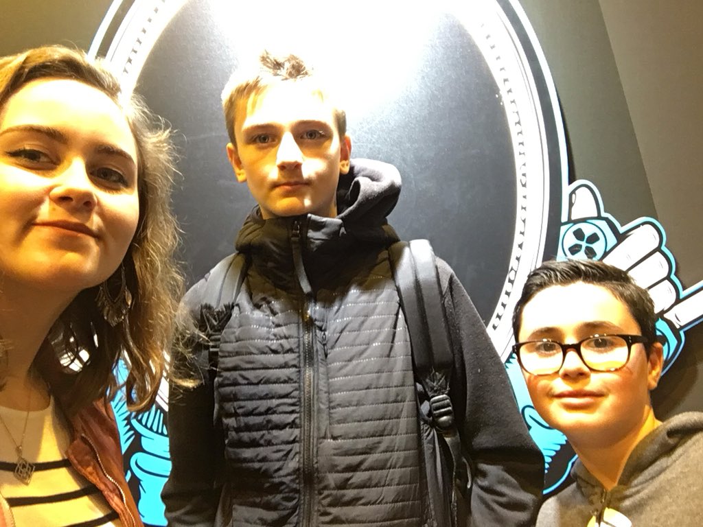 Elis_ouille's tweet photo. @burncontrollers j’ai la réponse c’est 3 #setupwithbc https://t.co/obMXUXfhbk