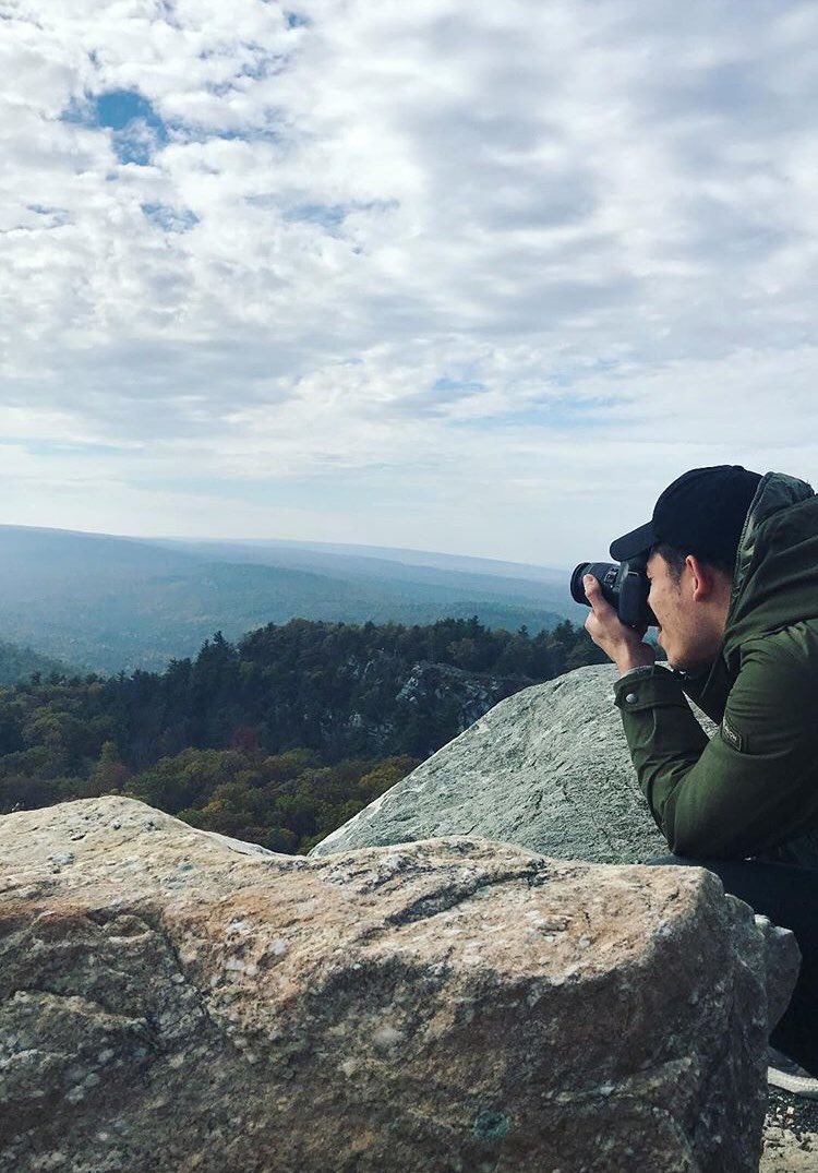 jawnlaurens's tweet photo. @HERCMULLI let me steal his camera but little did I know I had been blINDSIDED BECAUSE HE HAD CAMERA #2!! https://t.co/fIdhs6DFKx