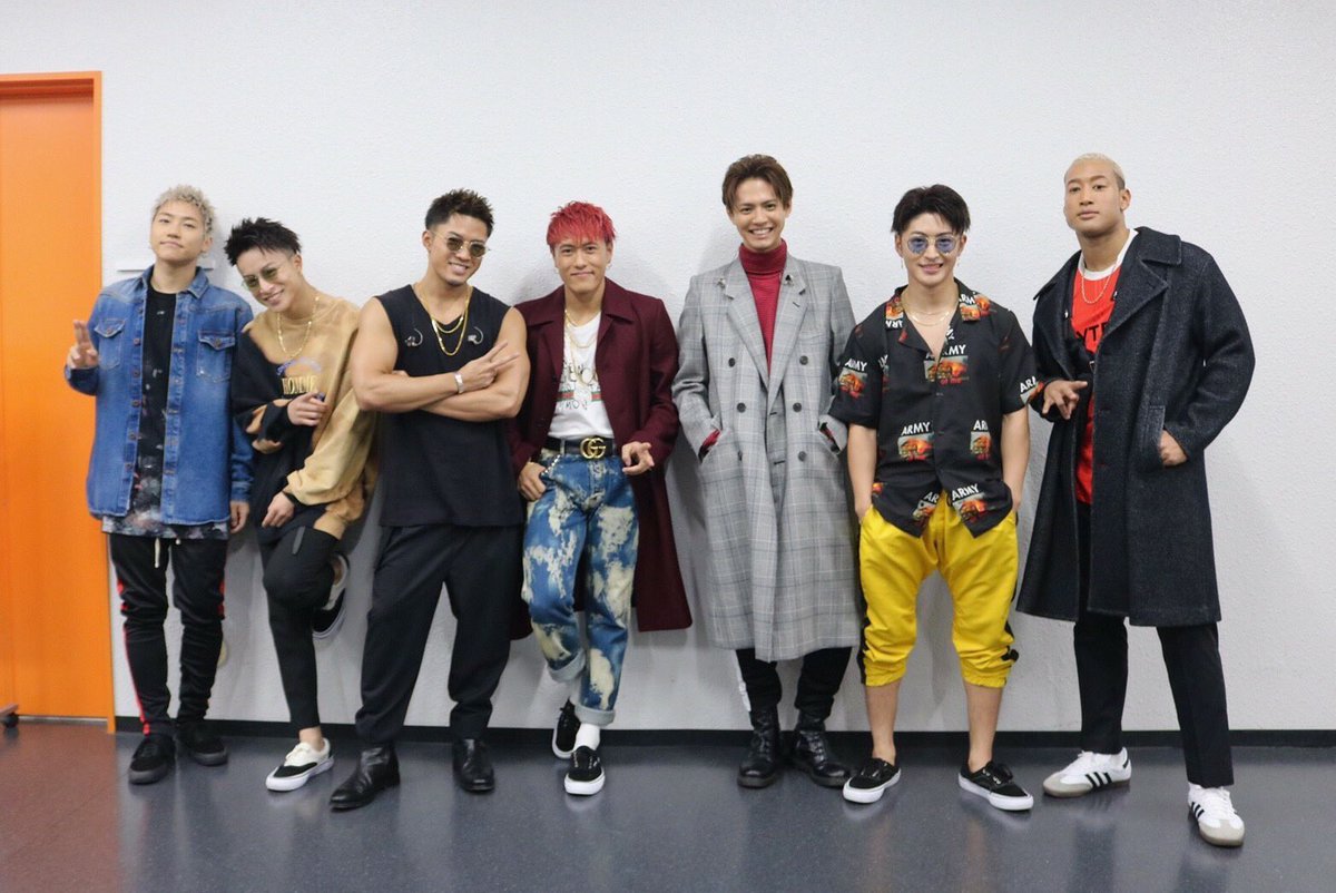 ℜepe Generationsのこの笑顔にどれだけ助けられて元気を貰った事か ほんとにgenerationsは多くの勇気を暮れて幸せをくれて言葉に出来ないほどの愛で溢れてます Generationsの円陣を組んだ時の背中が大好きすぎてヤバイ Generations