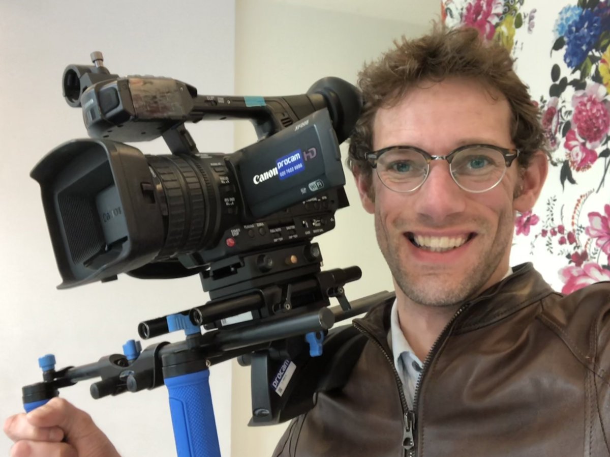 TitaniumGeek's tweet photo. A friend lent me a VERY cool toy for the weekend! Let’s see if the weather will hold to get some videos for #TitaniumGeek outside! https://t.co/ujdbUUCfbg